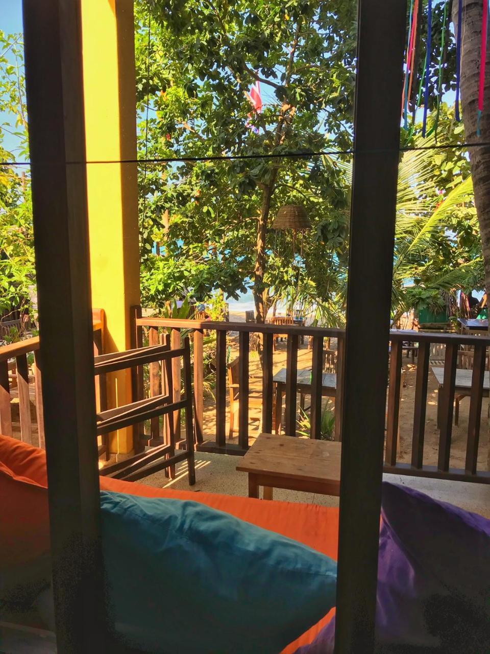 Gecko Restaurant & Rooms Arugam Bay Esterno foto
